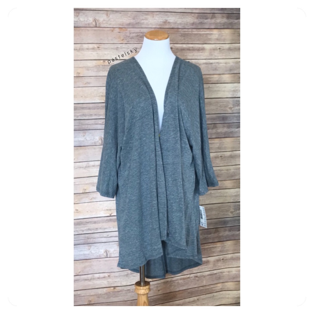 🆕 LULAROE lindsay kimono sweater - Picture 1 of 8
